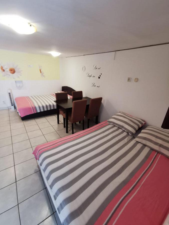 Unique Apartments 马林斯卡 外观 照片